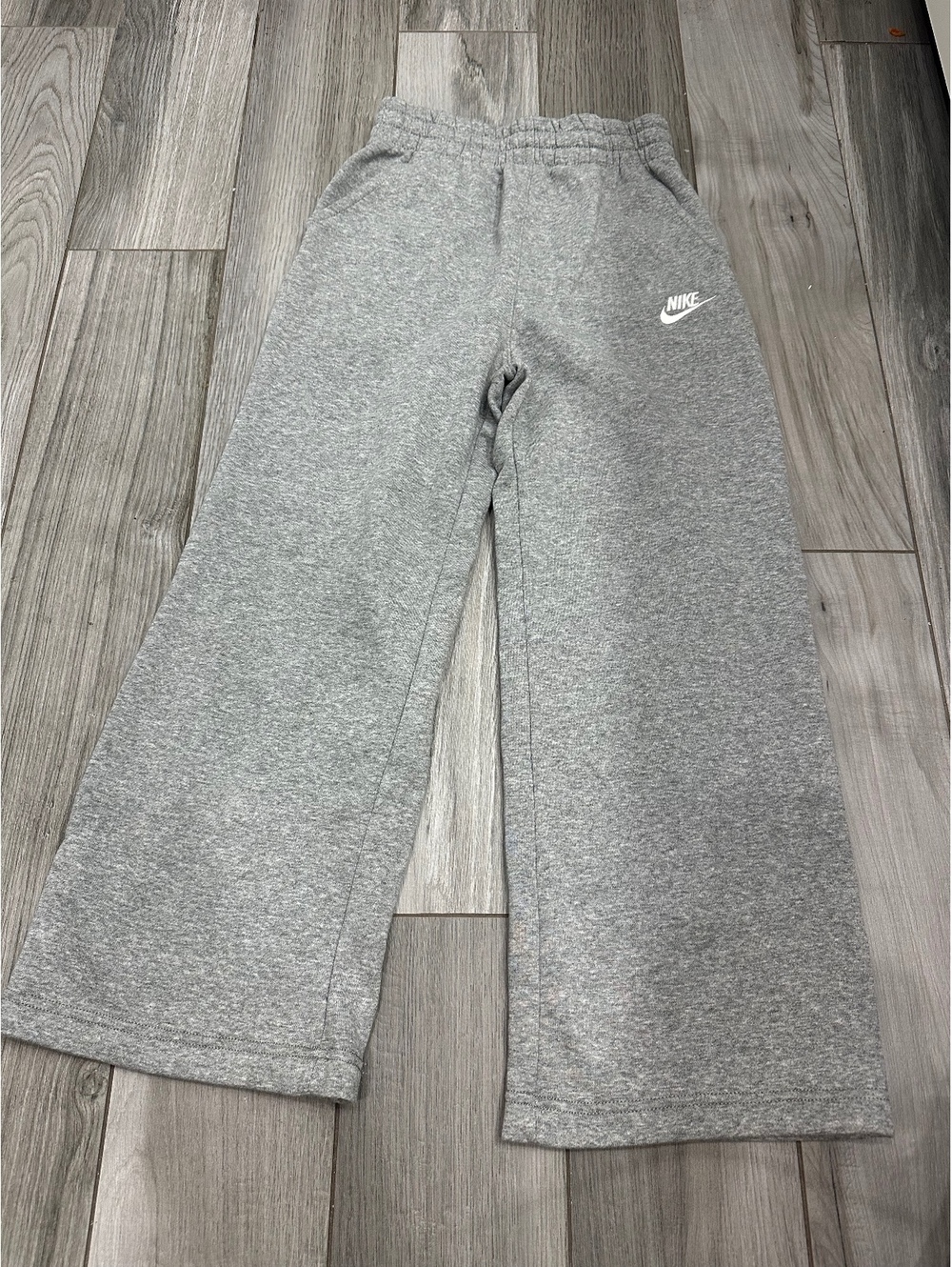 Nike Women's Gray Wide Leg Sweatpants Medium